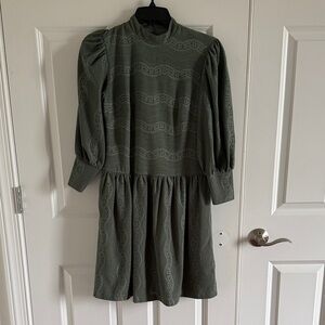Donna Morgan Size 0 Mock Neck Green Lace Dress